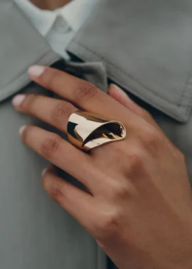 Anel Draped Éole, Edição banhado a ouro de 24 quilates