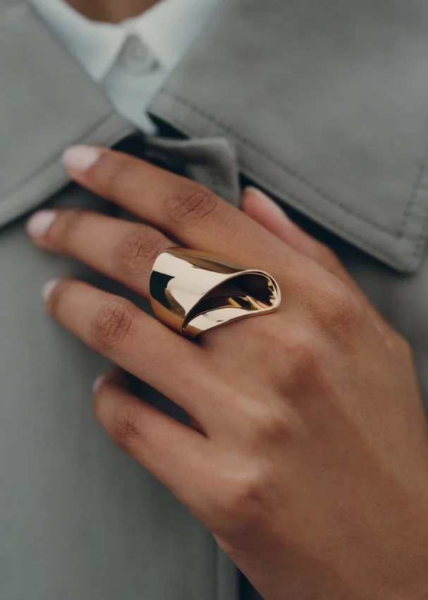 Anel Draped Éole, Edição banhado a ouro de 24 quilates