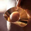 Brincos de argola Éole, edição banhada a ouro de 24 quilates