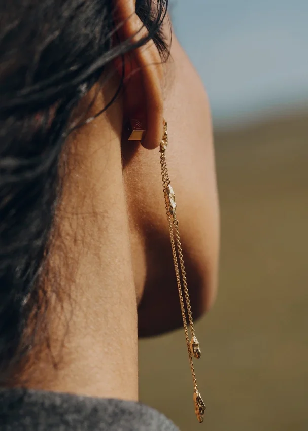 Brincos Eroz Chain, edição banhada a ouro