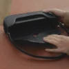 Edição Osmo Preto Liso com Costura em Ecru