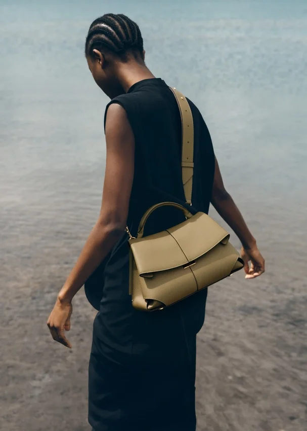 Mokki Edition, textura «Smoky Olive»