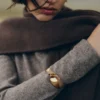 Pulseira Éole Cuff Edição em Couro Taupe