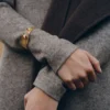 Pulseira Éole Cuff Edição em Couro Taupe